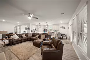305 Royal Lily Trl, Montgomery, TX 77316 - Photo 16