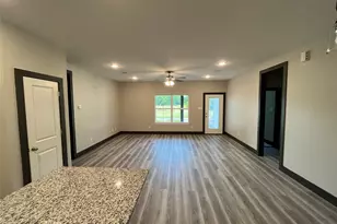 111 Heatherbrook, Somerville, TX 77879 - Photo 2