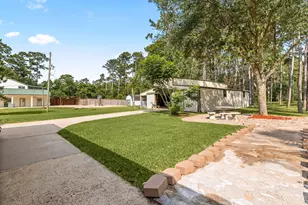 7302 Pine Dr, Alvin, TX 77511 - Photo 40