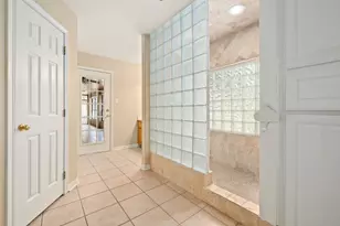 7302 Pine Dr, Alvin, TX 77511 - Photo 18