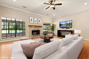 7302 Pine Dr, Alvin, TX 77511 - Photo 10