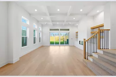 607 W 27th Street, Houston, TX 77008 - Photo 6