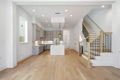 607 W 27th Street, Houston, TX 77008 - Photo 14