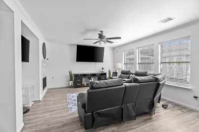 19438 Remington Prairie Drive, Houston, TX 77073 - Photo 10
