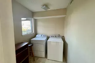 702 Hargest St, Prairie View, TX 77446 - Photo 6