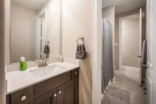 915 Falcon Hollow Ln, Pinehurst, TX 77362 - Photo 24