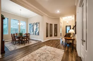 915 Falcon Hollow Ln, Pinehurst, TX 77362 - Photo 6