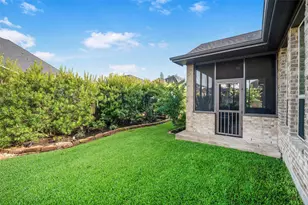 915 Falcon Hollow Ln, Pinehurst, TX 77362 - Photo 32