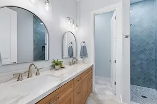 107 Gulf Dr, Tiki Island, TX 77554 - Photo 22