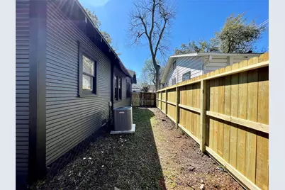 405 E 28th Street, Houston, TX 77008 - Photo 32