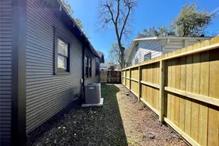 405 E 28th St, Houston, TX 77008 - Photo 32