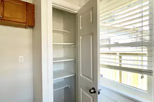 405 E 28th St, Houston, TX 77008 - Photo 20