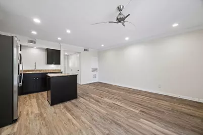 300 Pecore Street #26, Houston, TX 77009 - Photo 4