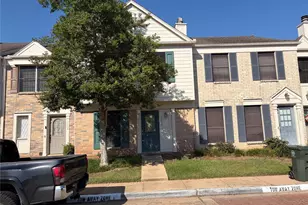2810 Grants Lake Blvd, Sugar Land, TX 77479 - Photo 1