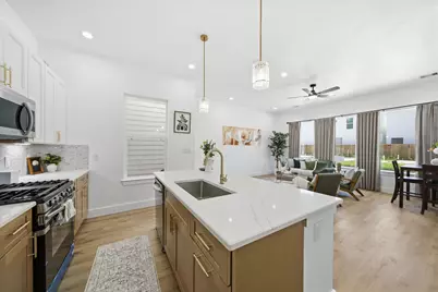 8904 Knoll Leaf Drive, Houston, TX 77080 - Photo 8