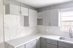 7410 Antoine Dr, Houston, TX 77088 - Photo 4