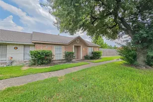 12811 High Star Dr, Houston, TX 77072 - Photo 2