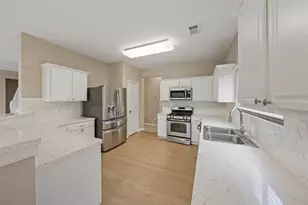 16306 Autumn Leigh Dr, Houston, TX 77083 - Photo 14