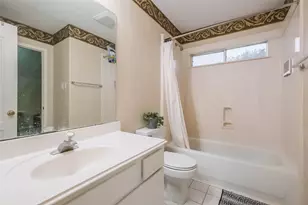 4122 Harbour Cove Cir, Missouri City, TX 77459 - Photo 32