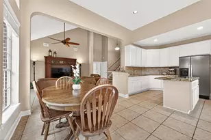 6006 Mound Airy Ct, Sugar Land, TX 77479 - Photo 16