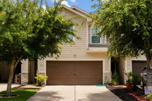 11527 Champions Green Dr, Houston, TX 77066 - Photo 2