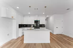 8205 Carver Rd, Houston, TX 77088 - Photo 14