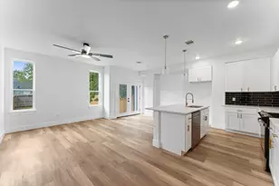 8205 Carver Rd, Houston, TX 77088 - Photo 12