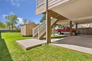 353 Bay Oaks Dr, La Porte, TX 77571 - Photo 6