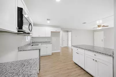 6403 Gainesville Street, Houston, TX 77020 - Photo 14
