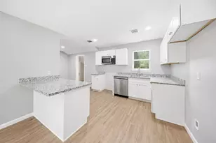6403 Gainesville St, Houston, TX 77020 - Photo 12