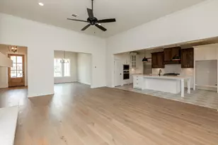 6560 Brayfield Ln, Beaumont, TX 77706 - Photo 8