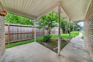 418 Texas St, Tomball, TX 77375 - Photo 30