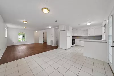 418 Texas Street, Tomball, TX 77375 - Photo 14
