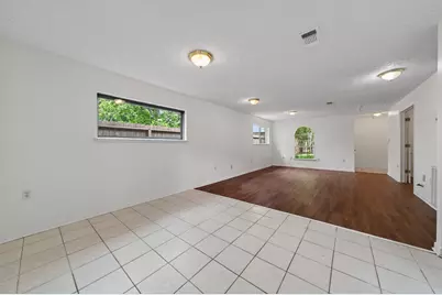 418 Texas Street, Tomball, TX 77375 - Photo 12