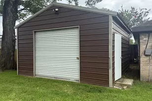430 Enfield Dr, Highlands, TX 77562 - Photo 20