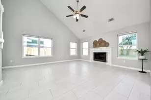 4450 Hidden Trace Ct, Houston, TX 77066 - Photo 10
