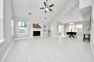 4450 Hidden Trace Ct, Houston, TX 77066 - Photo 8