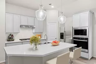 114 Neches Nook Ct, Conroe, TX 77304 - Photo 2