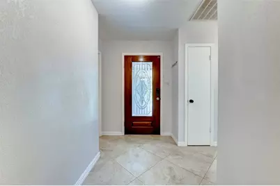 10703 Highland Woods Drive, Sugar Land, TX 77498 - Photo 2