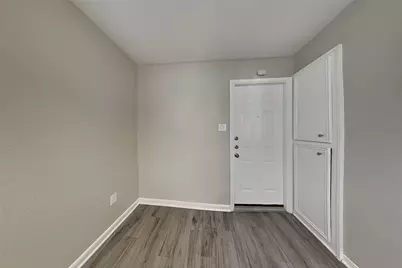 5315 Derbyshire Drive, Katy, TX 77493 - Photo 6