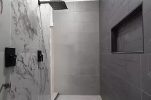 3878 Arbor St, Houston, TX 77004 - Photo 14