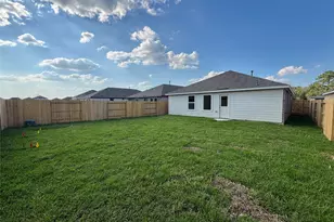 9238 Speckled Trout Dr, Baytown, TX 77521 - Photo 2