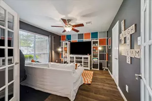 381 Oakshire Ct, League City, TX 77573 - Photo 10