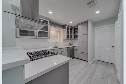 78 Brookflower Road, The Woodlands, TX 77380 - Photo 2