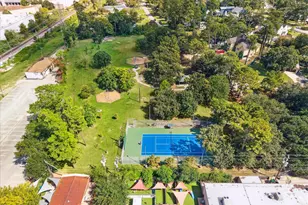 1050 W 42nd St, Houston, TX 77018 - Photo 48