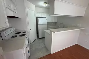 11500 Meadow Ln, Houston, TX 77477 - Photo 6