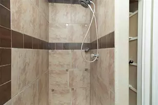 2706 Stetson Ln, Houston, TX 77043 - Photo 34