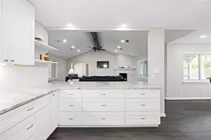 202 Basswood Dr, Spring, TX 77386 - Photo 8
