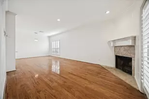 2220 Bering Dr, Houston, TX 77057 - Photo 8