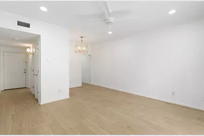 2425 Underwood Street #154, Houston, TX 77030 - Photo 4